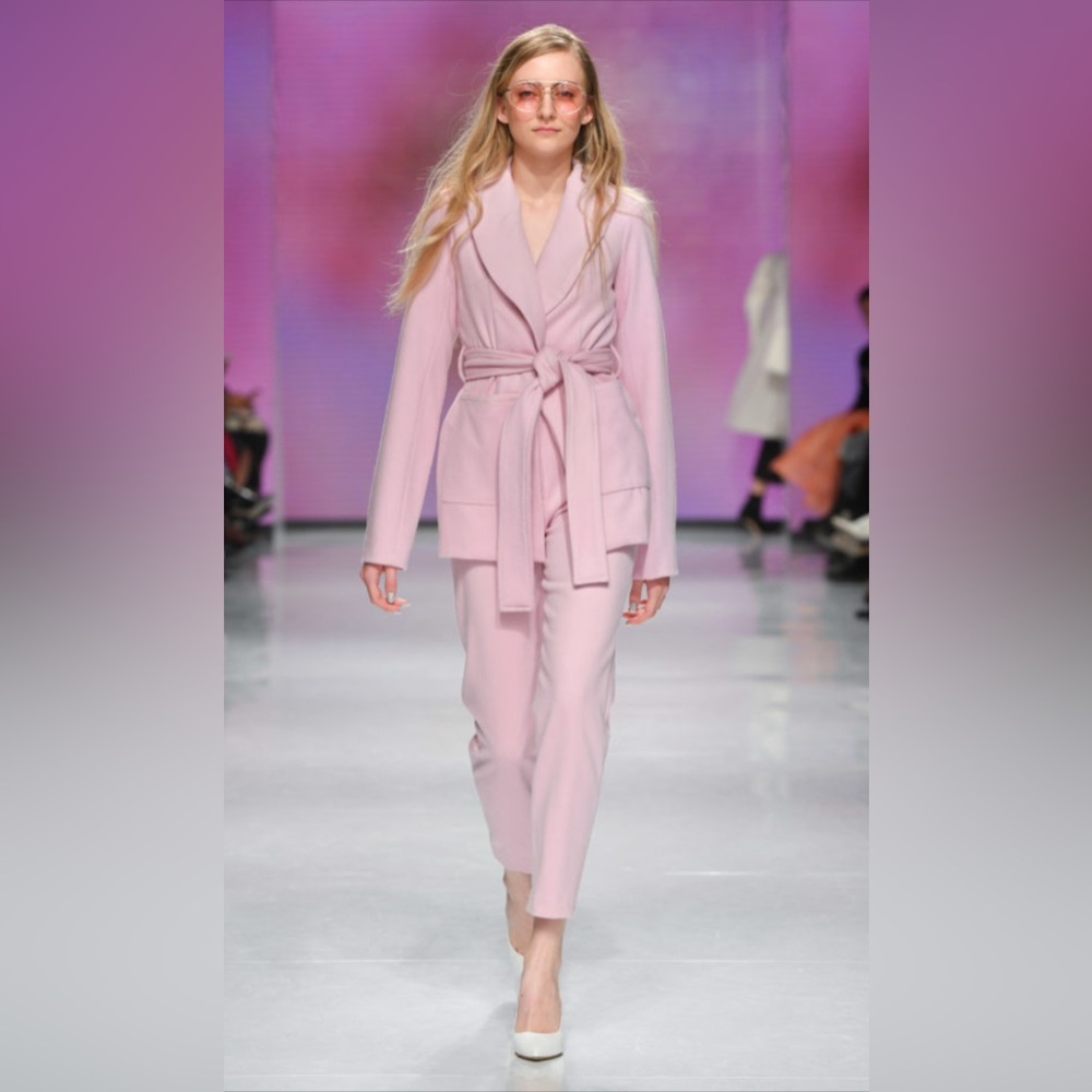New Hilary Macmillan pink suit size 10